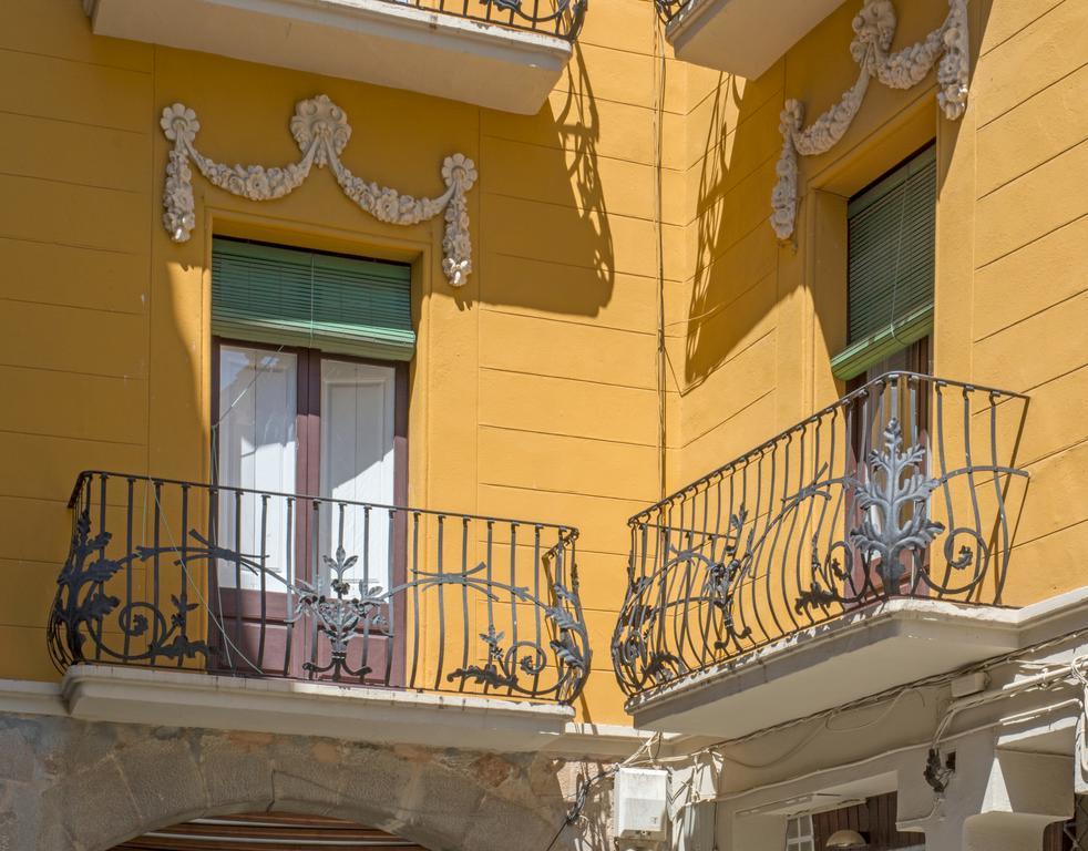 Cal Comabella Bed & Breakfast Balaguer Exterior photo